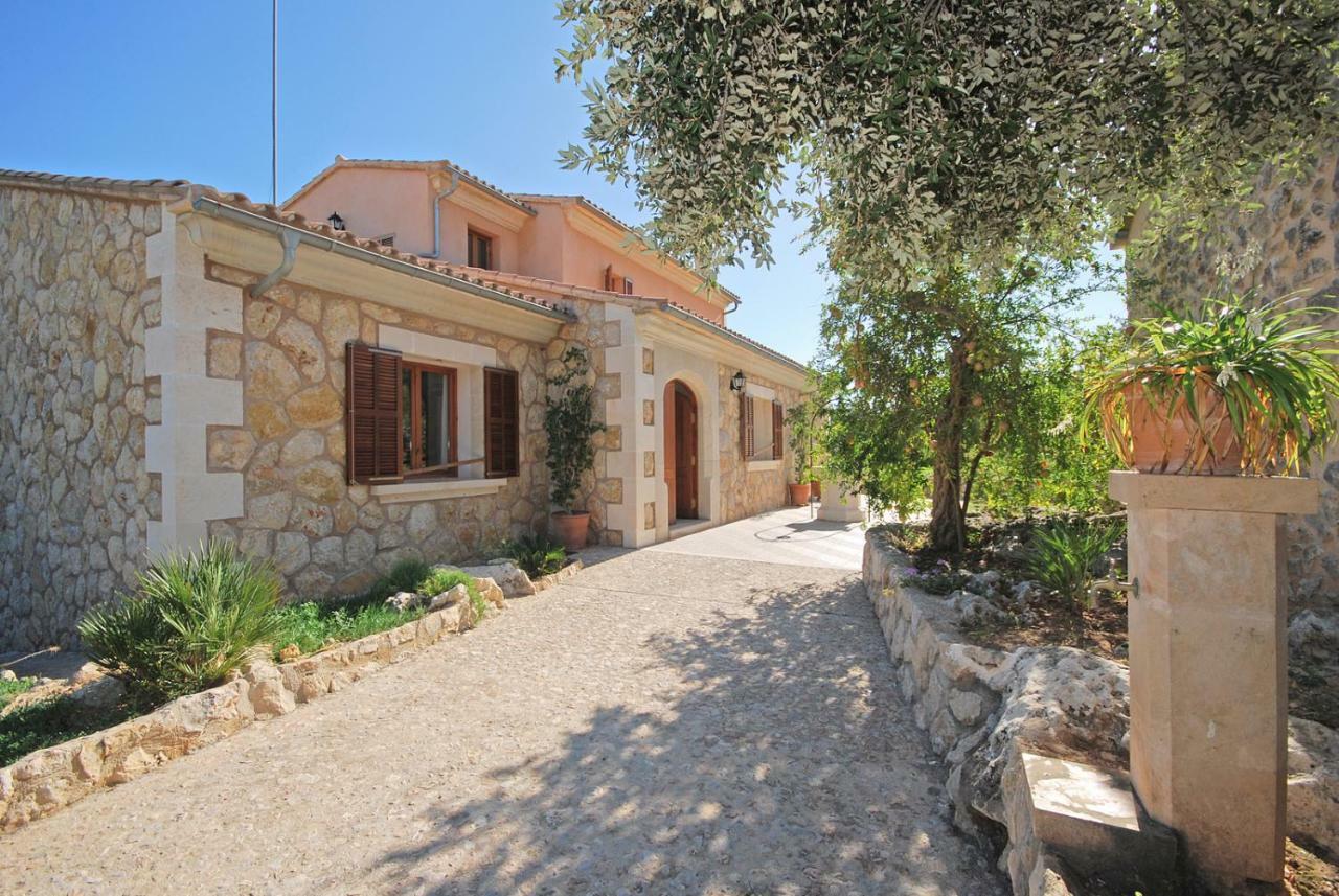 Rotes Ferienhaus *